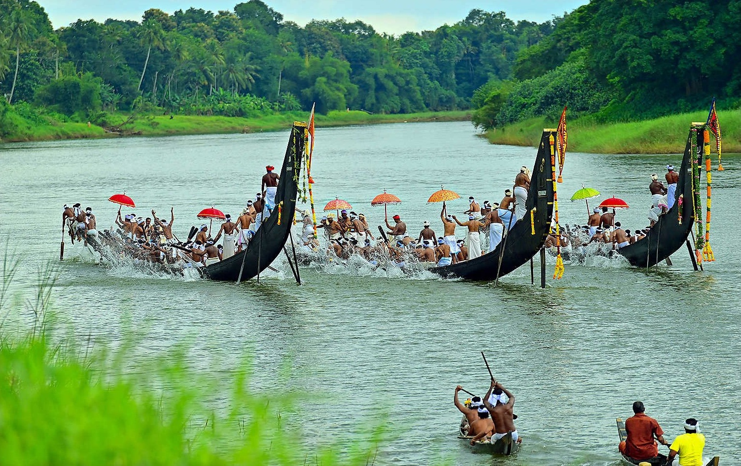 Aranmula Pamba River and Temple